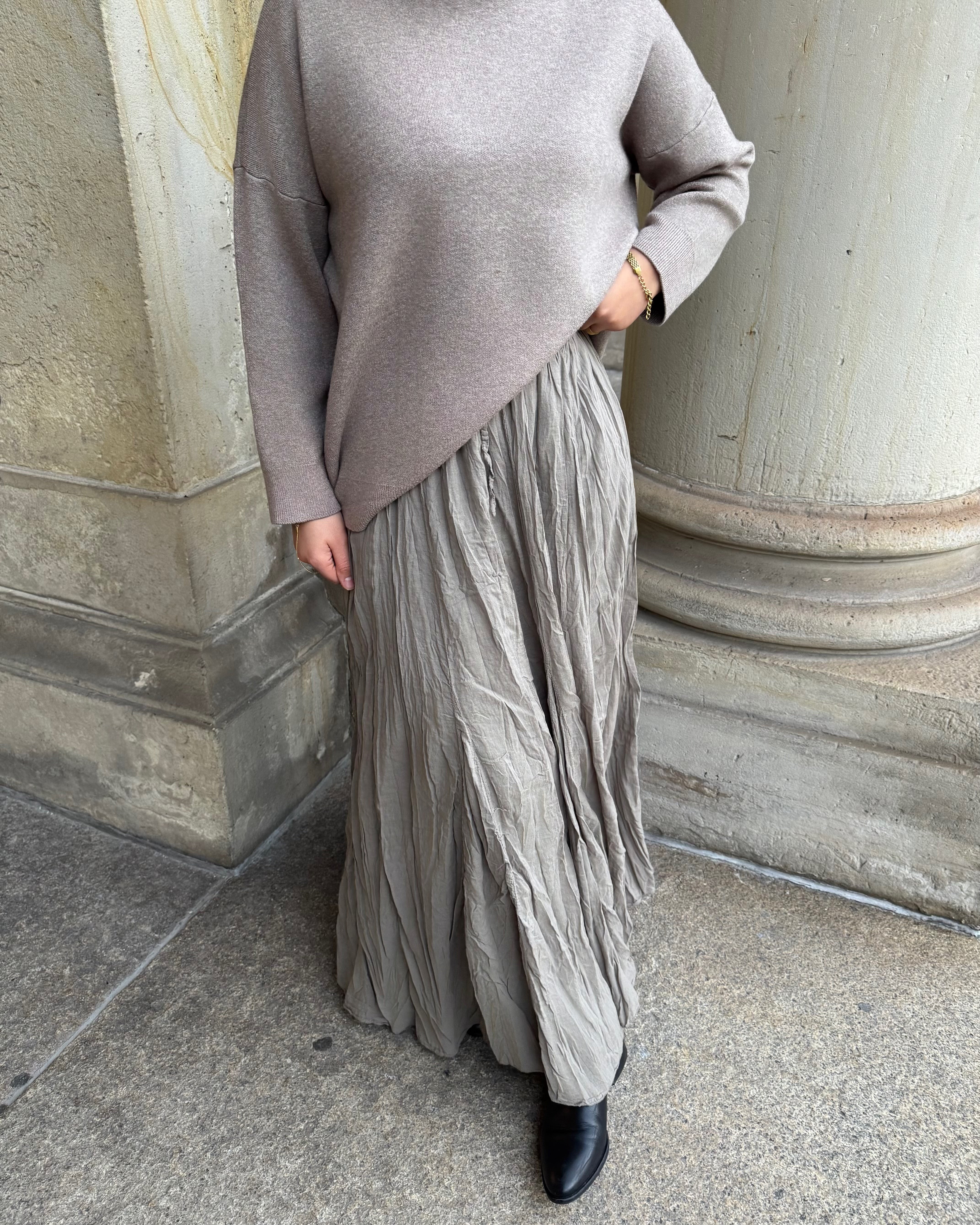 SET SWEATER+CRINKLESKIRT