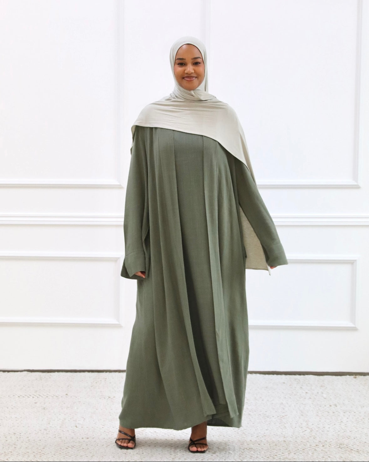 LAYAL LINEN ABAYA SET