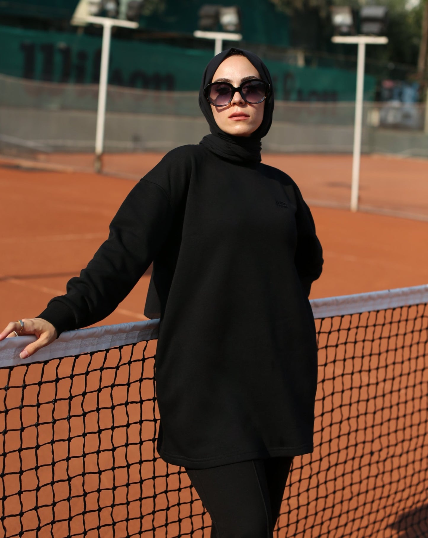 OVERSIZED SWEATER - BLACK