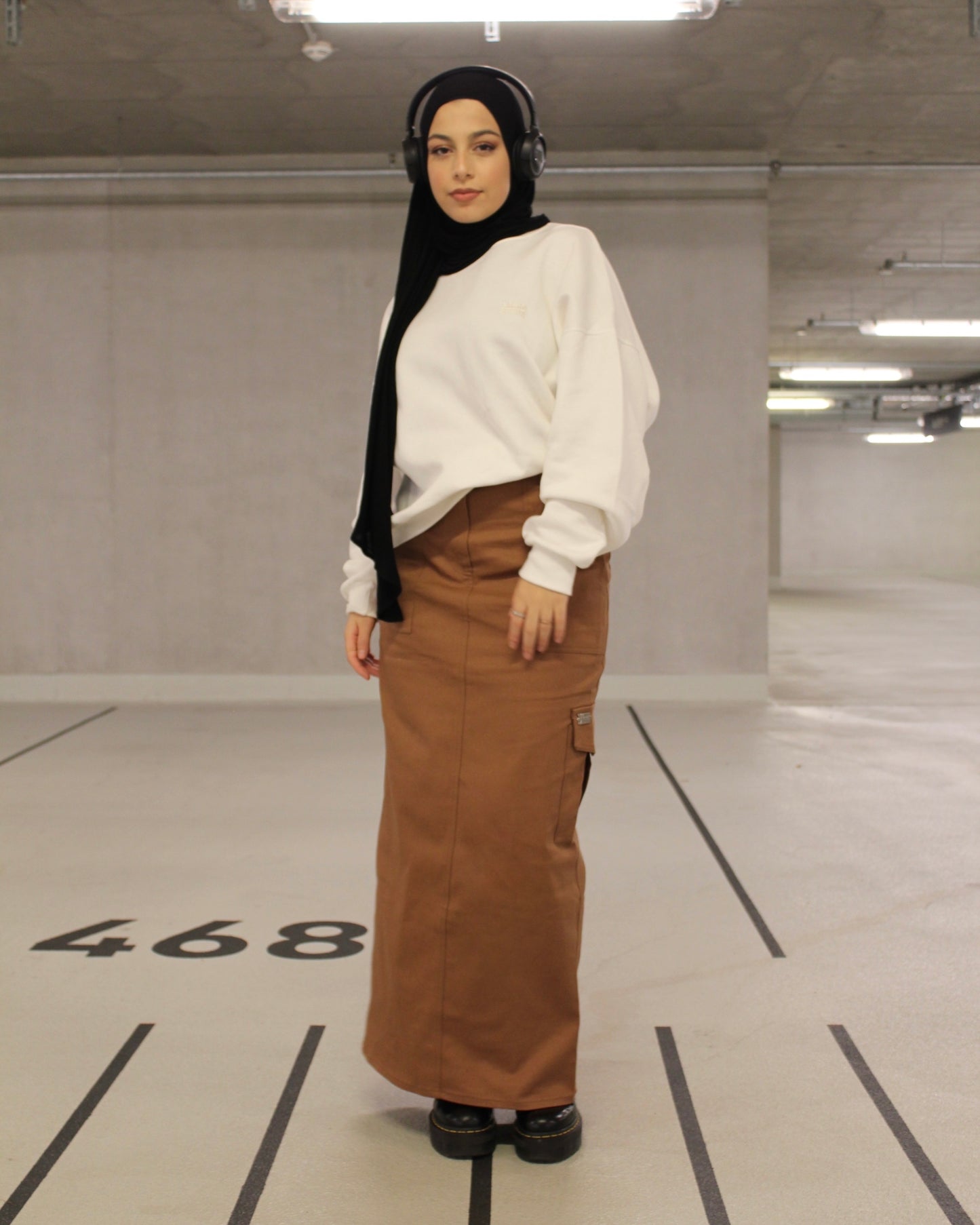 CARGO SKIRT - BLACK