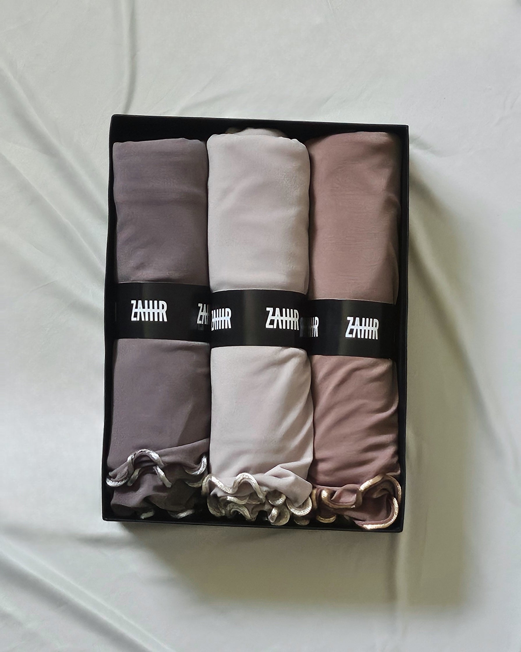 DUSTY POWDER SHINY JERSEY SET