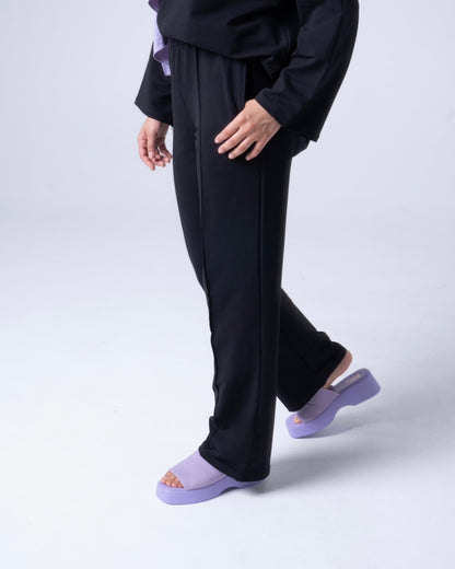 PLEATED JOGGER PANTS - BLACK